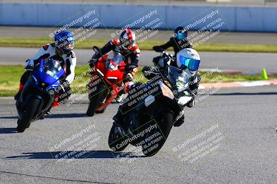 media/Jan-21-2023-Fastrack Riders (Sat) [[fcf3f88a30]]/Level 1-RDS/Session 4 Turn 13/